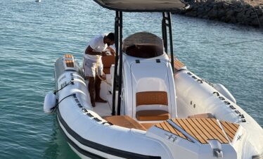 Excursion en Speed-Boat privé dans la mer d'Hurghada.